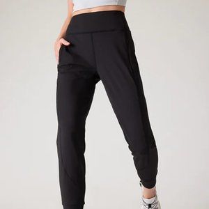 Athleta Rainier Joggers - Black XS